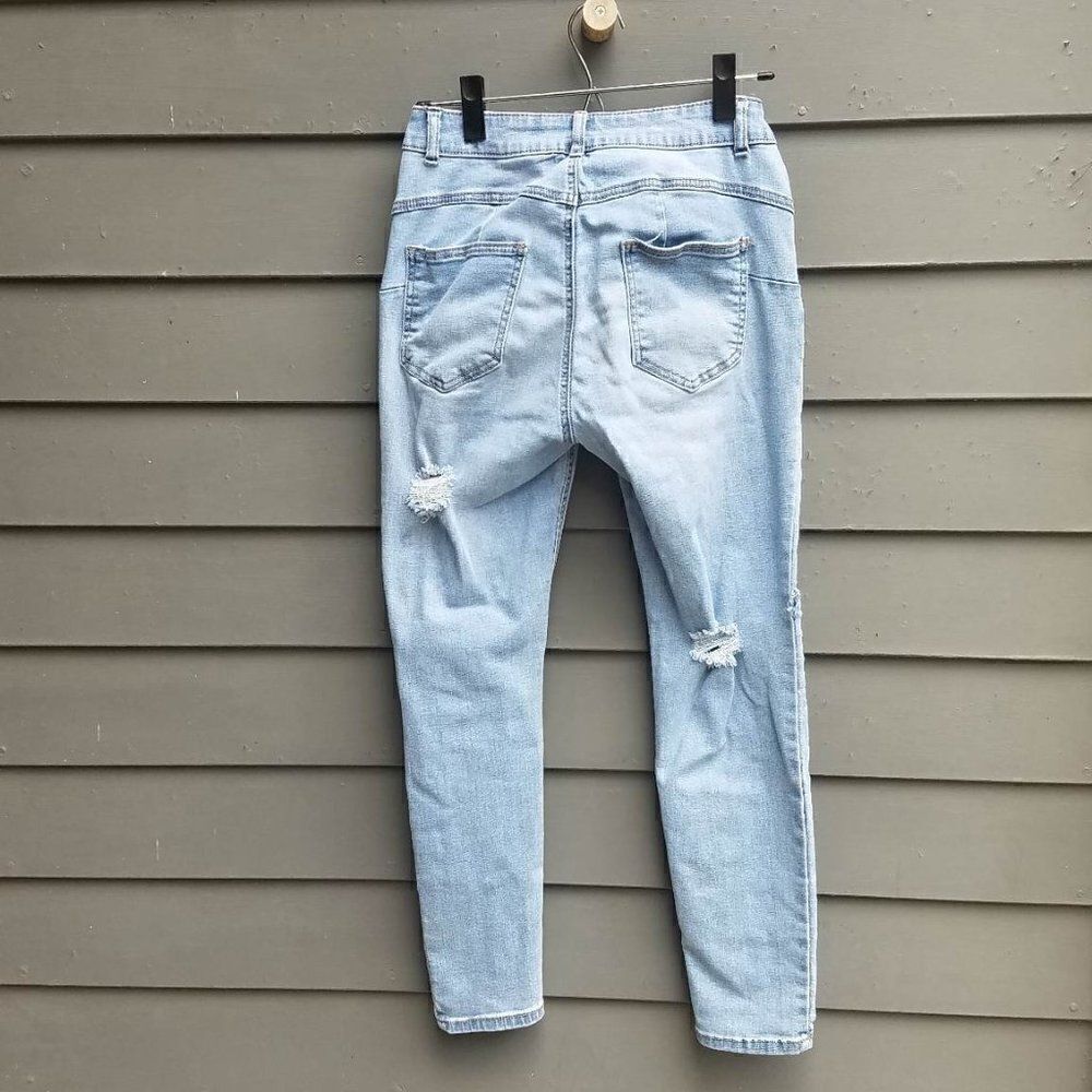 Refuge Rio 7 Distressed Mid Rise Push Up Jeans size 7 - Picture 3 of 10
